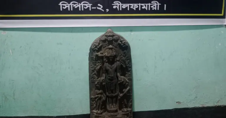 কষ্টিপাথরের মূর্তি